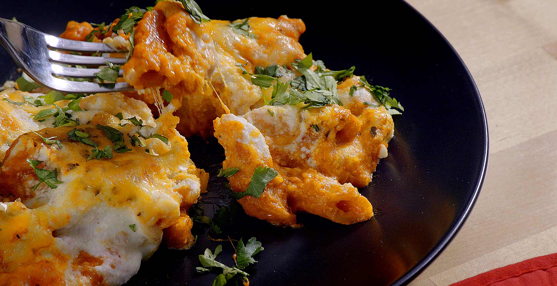 A poster image representing easy pasta recipe 